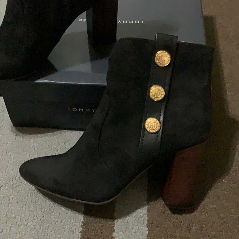Tommy Hilfiger boots